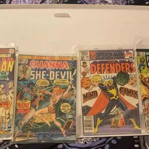 VINTAGE MARVEL COMIC BUNDLE